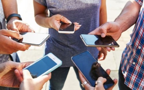 20180712_socialnetworkcontrolling_gettyimages_timrobberts